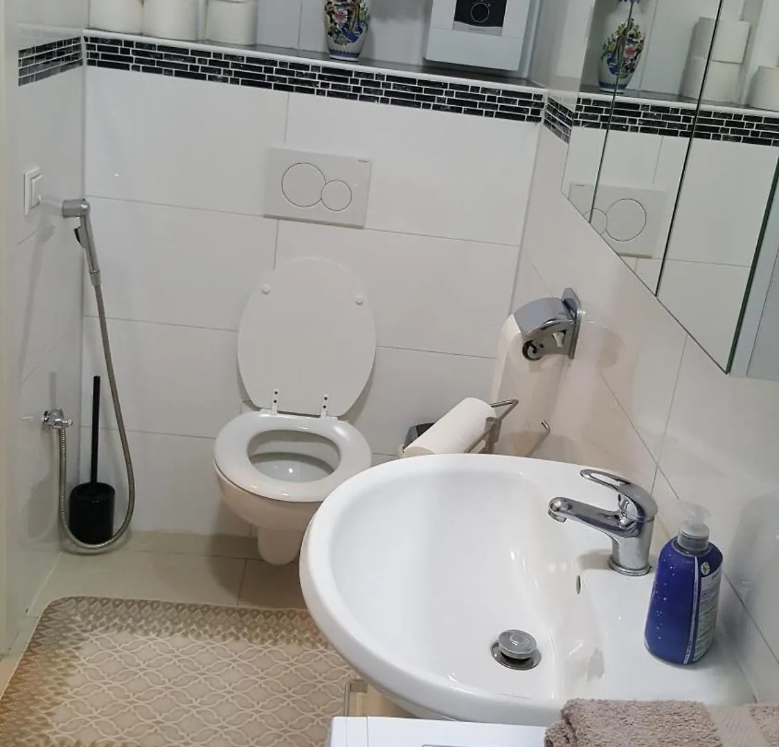 Appartement In Duesseldorf Naehe Messe Flughafen Apartment Dusseldorf